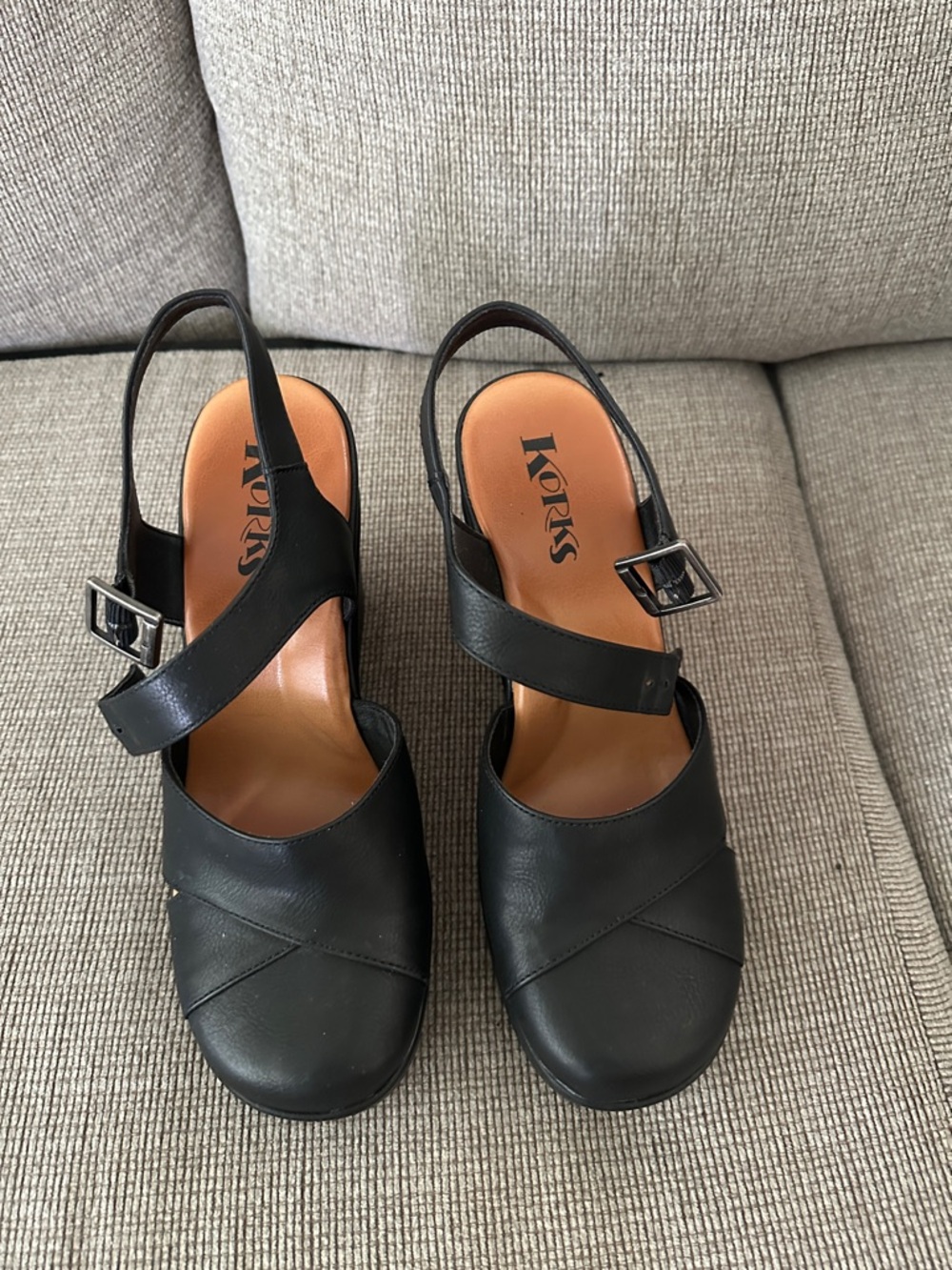 Korks  Babette Wedge Sandal Black